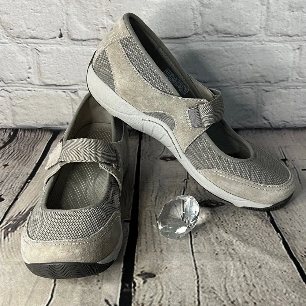 Dansko Hennie Mary Jane shoes in stone gray suede and mesh